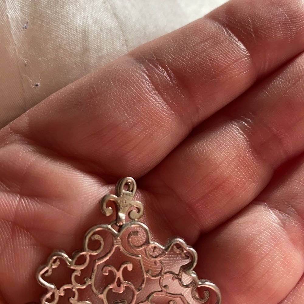 Gorgeous sterling silver filagree lace pendant with genuine champagne diamond💎 - Picture 6 of 6